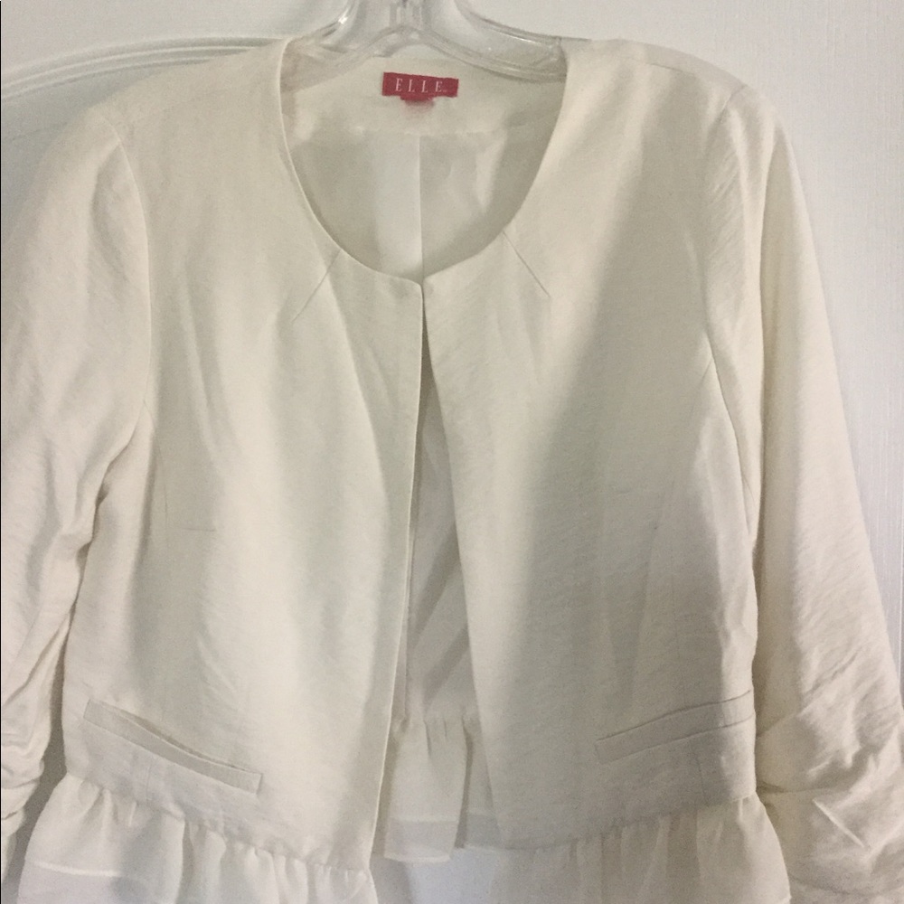 Crop ruffle blazer